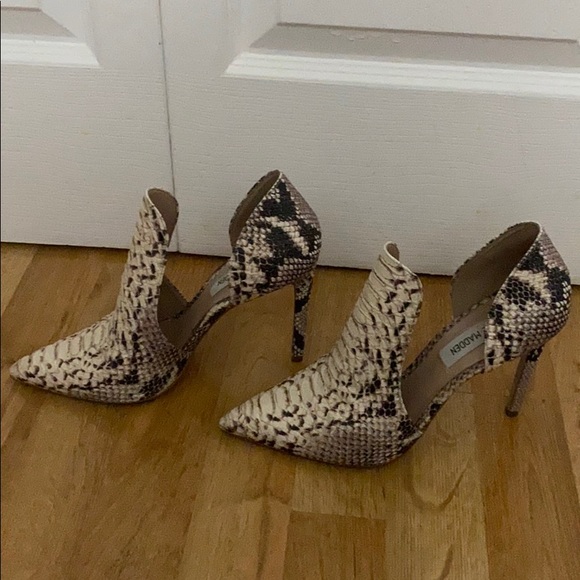 Steve Madden Snakeskin Bootie - Picture 3 of 4